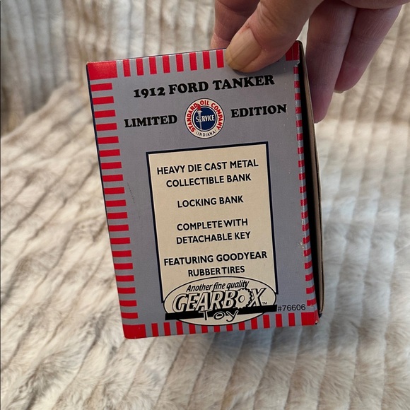 Gearbox Collectible 1912 Model T Ford Coin Bank - Amoco - Picture 3 of 4